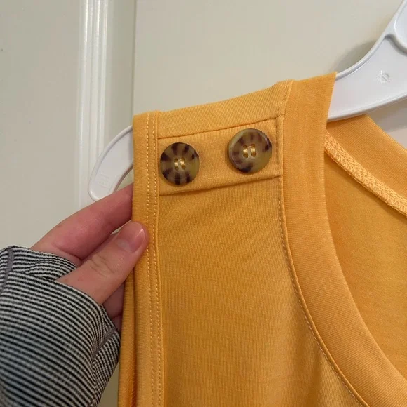 True Self Orange Sleeveless Top with Floral Print- NWT - Picture 5 of 9